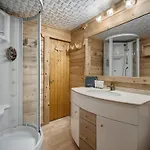 Шале Authentique A 1850 Avec Terrasse Et Parking - Fr-1-564-164 *